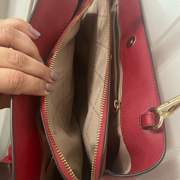 Michael Kors Bag - EUC / used one day. Mint condition - Picture 6 of 7